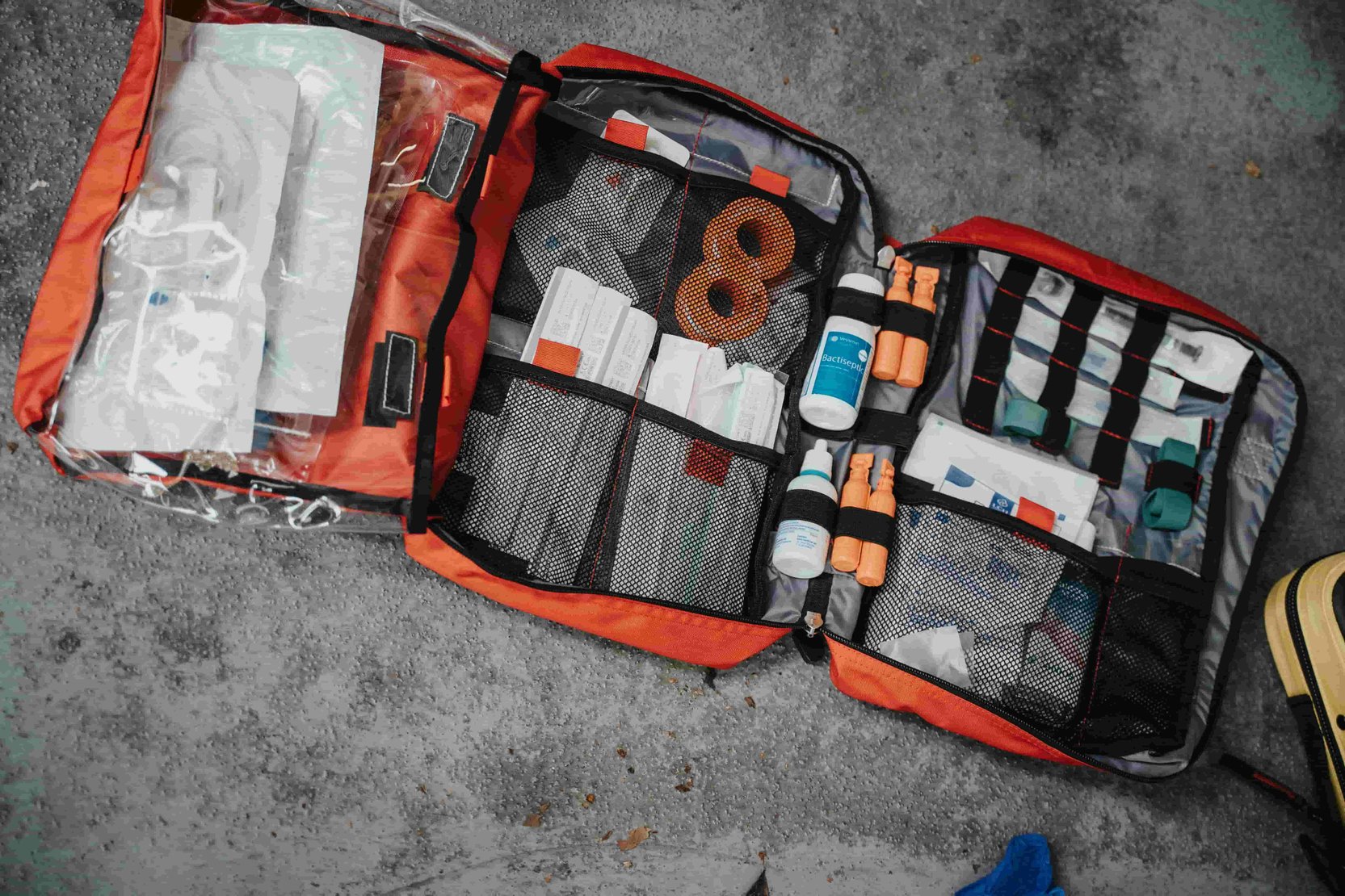 Worksafe NZ guidelines: what to put in your workplace first aid kit